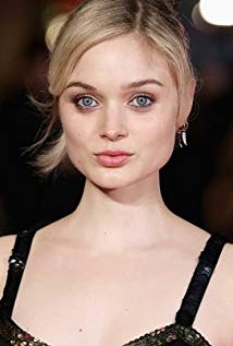 Bella Heathcote