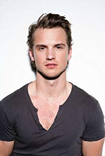 Freddie Stroma