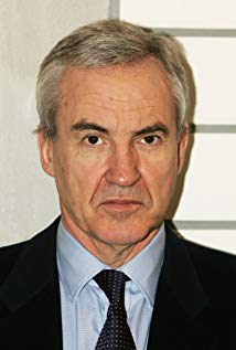 Larry Lamb