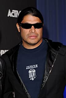 Robert Trujillo