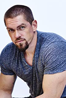 Steve Howey