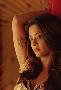 Surveen Chawla