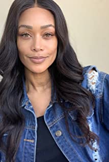 Tami Roman