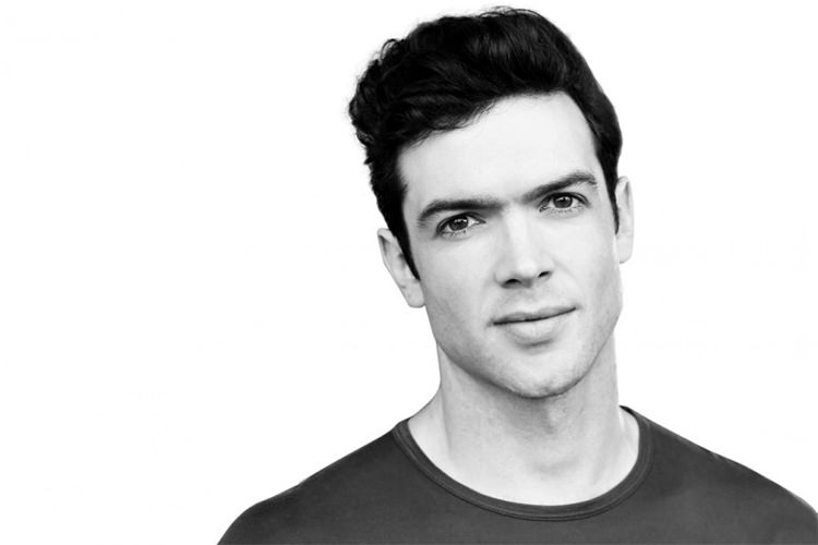 Ethan Peck 