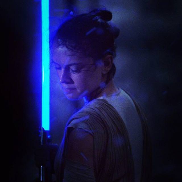 Daisy Ridley - lightsbar -  Star Wars: Episode VIII